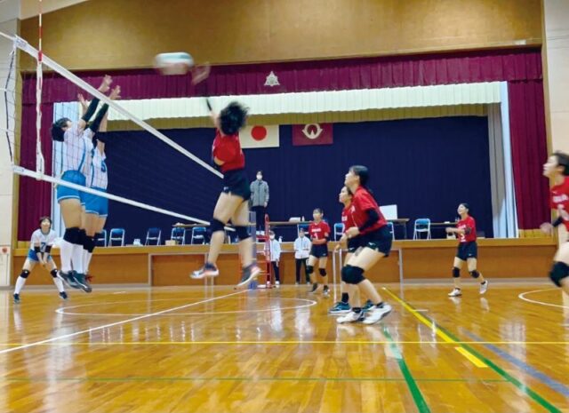 バレーボール部（女）